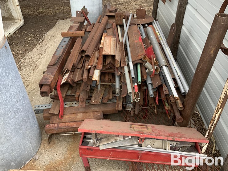 steel/aluminum-material-&-pieces-image-8