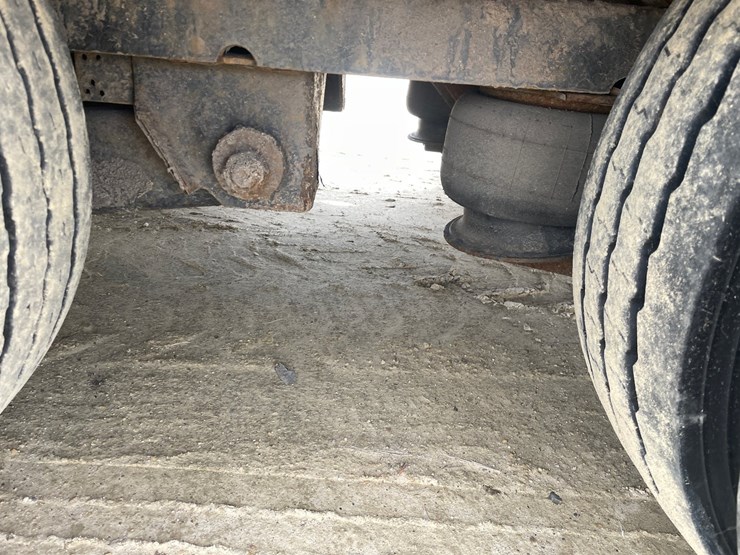 #7516-•-2015-landoll-s30c-51'-hydraulic-beavertail-semi-trailer-image-38