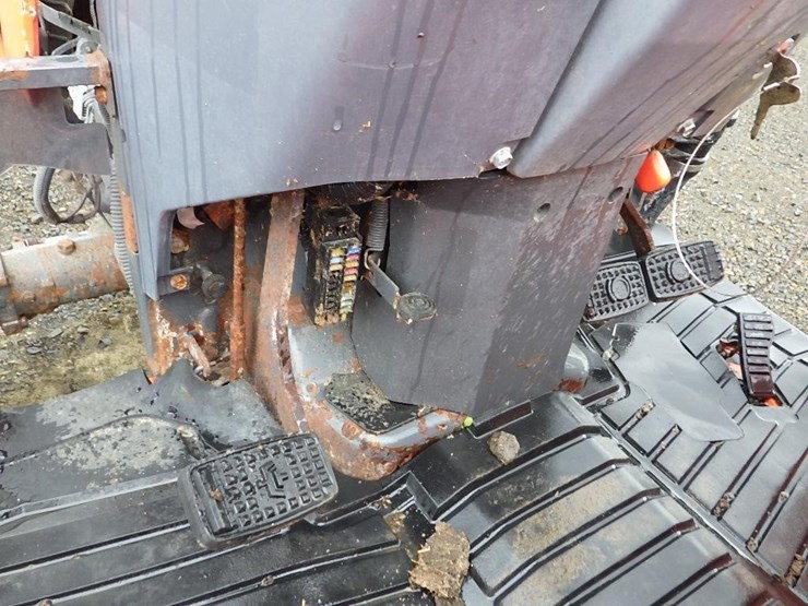 2018-kubota-l3560-image-11