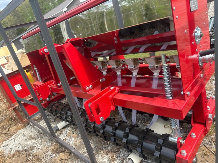 #1950-•-skid-steer-seeder-image-4