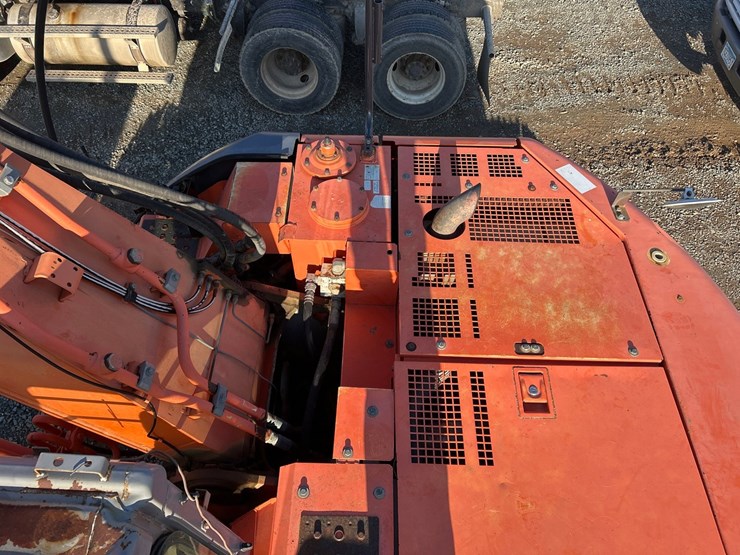 2021-hitachi-zx225-image-38