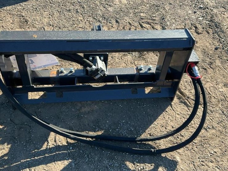 #1369-•-unused-landhonor-skid-steer-3-point-hitch-adapter-image-4