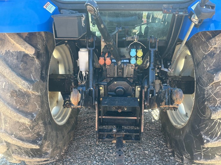new-holland-t5070-image-31