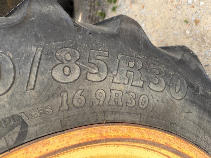 2010-john-deere-8270r-image-7