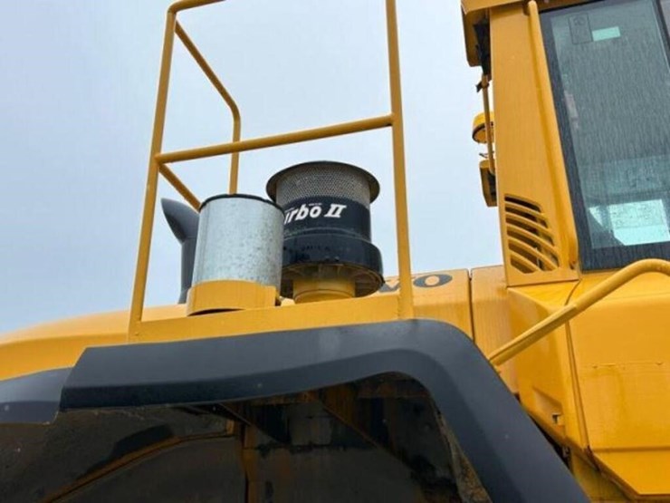 2012-volvo-l220g-image-28