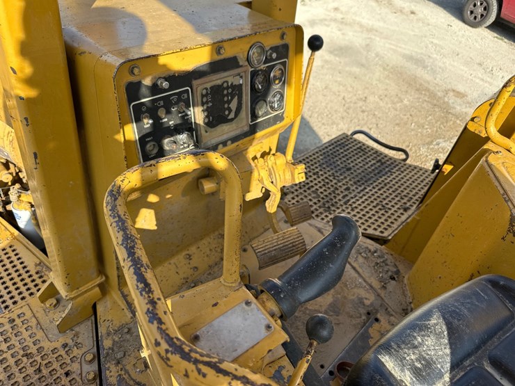 caterpillar-d8n-image-9