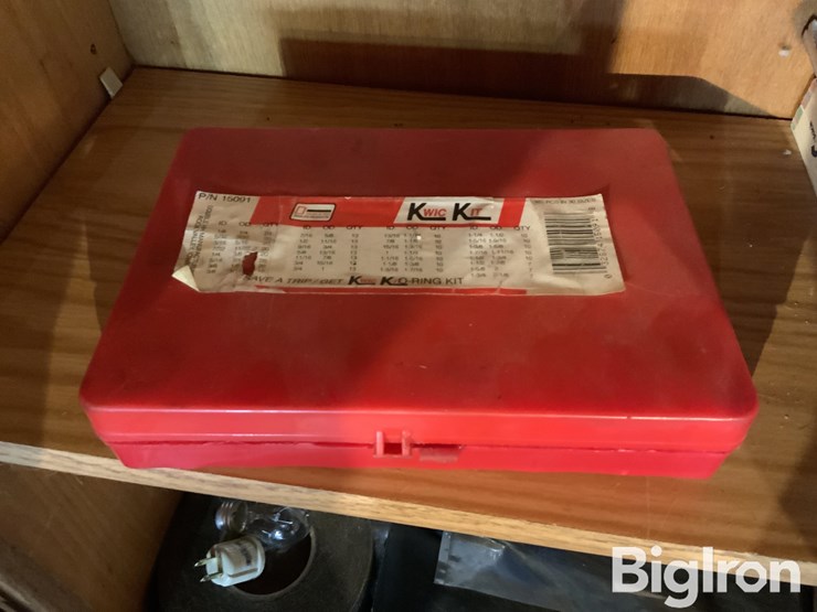 bolt-bin-with-contents-image-6