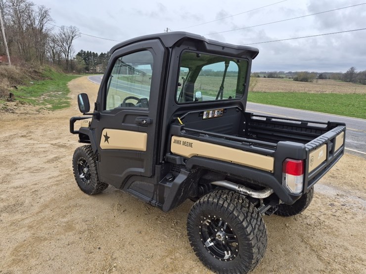 john-deere-gator-image-7