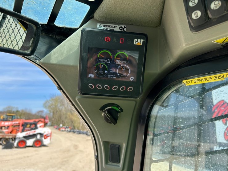 caterpillar-259d-image-23