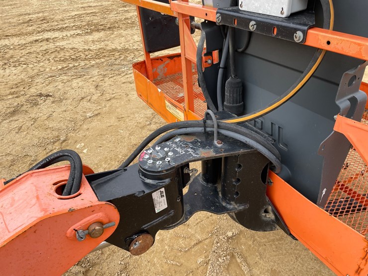jlg-400s-image-23