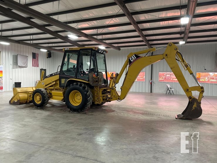 2001-caterpillar-420d-image-4