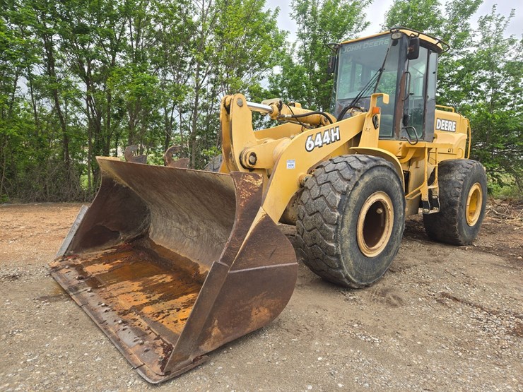 deere-644h-image-2