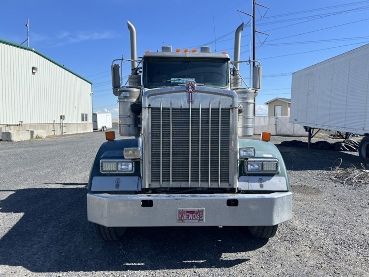 2002-kenworth-w900-image-8