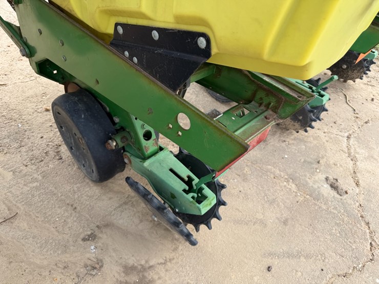 john-deere-1720-image-44