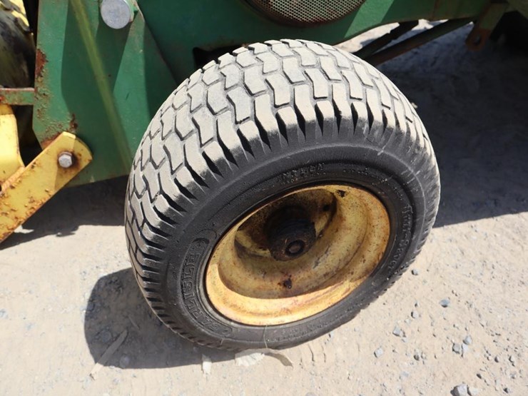 john-deere-110-image-10