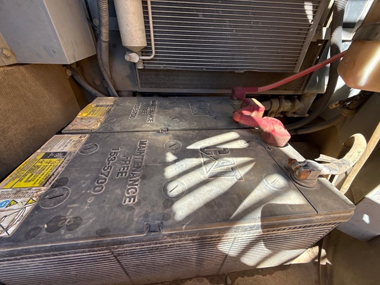 2009-deere-225-lc-image-54