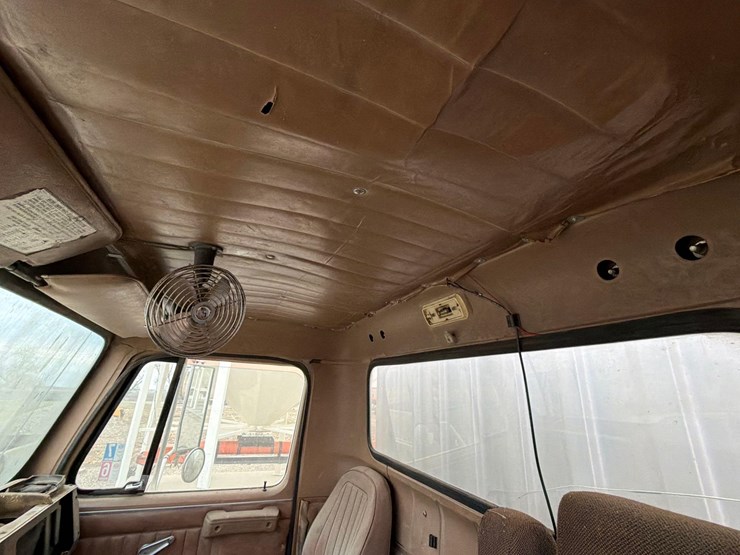 1979-international-f227-image-29