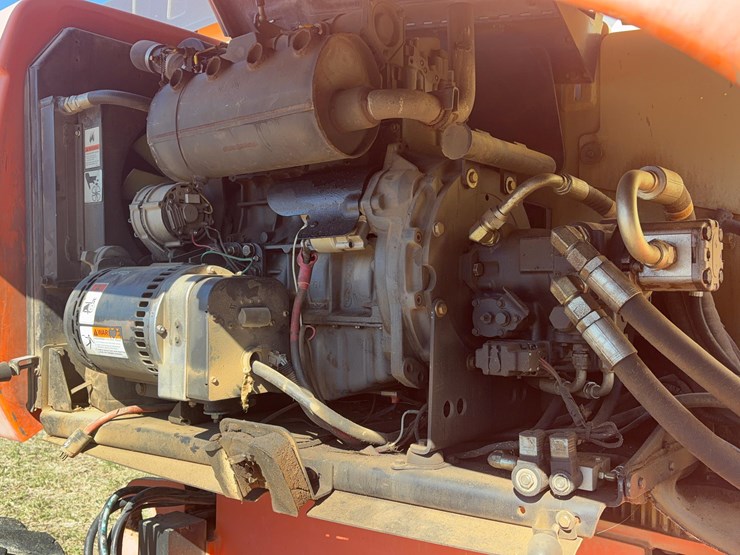 2005-jlg-660sj-image-14