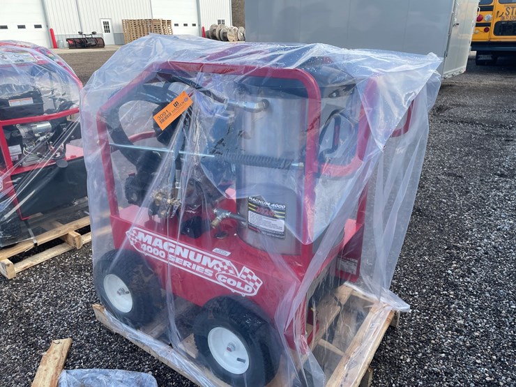 #3091-•-2026-magnum-4000-hot-water-pressure-washer-image-5