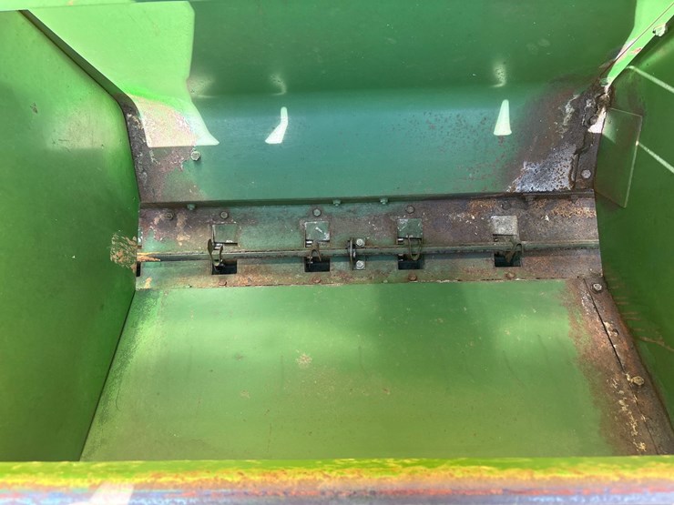 john-deere-8200-image-6