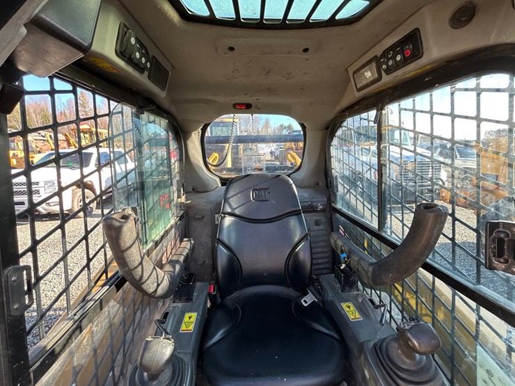 caterpillar-259d-image-41