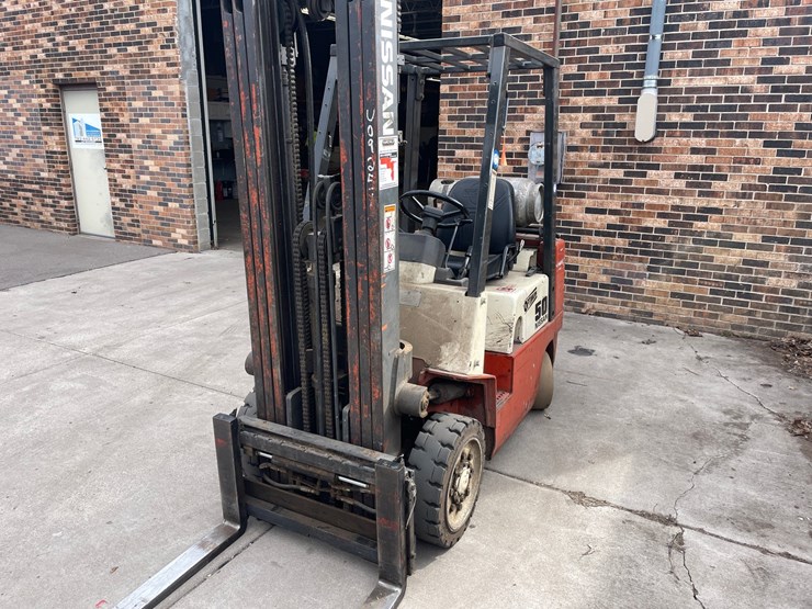 #2505-•-nissan-forklift-(columbia-heights,-mn)-image-1