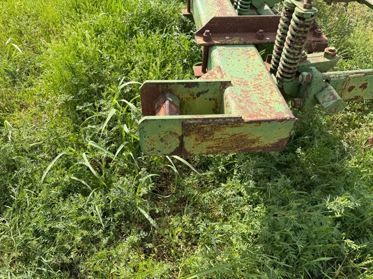 #45300-•-16'-chisel-plow-image-7