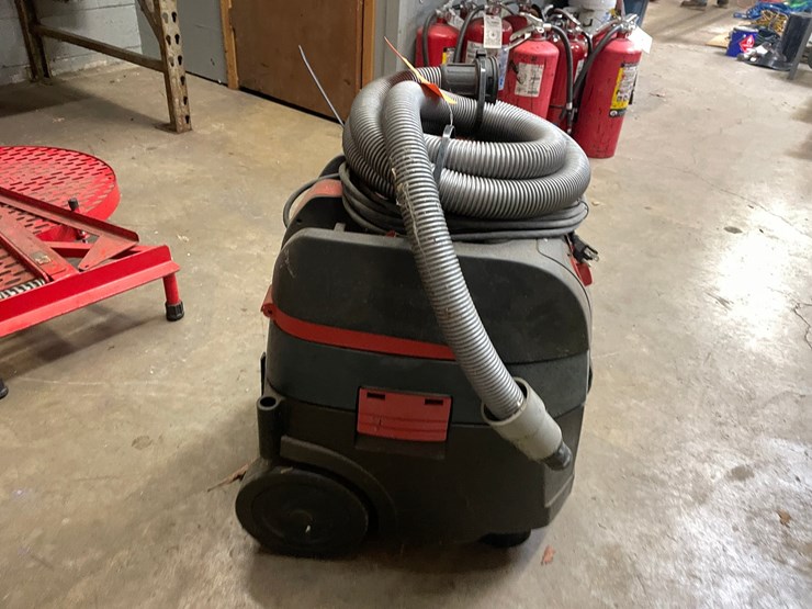 #2567-•-used-concrete-hepa-vac-(columbia-heights,-mn)-image-5