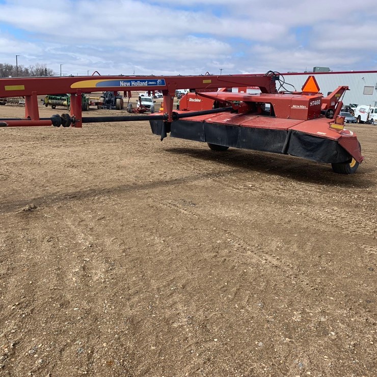 2011 NEW HOLLAND H7460