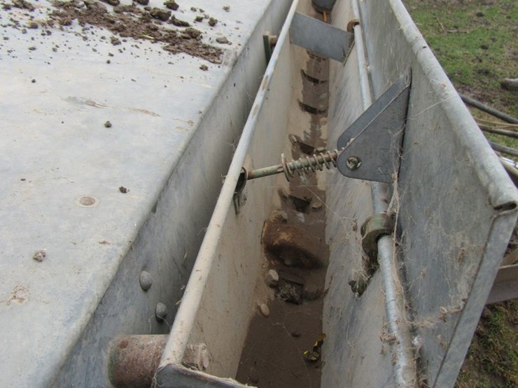 john-deere-10-image-12