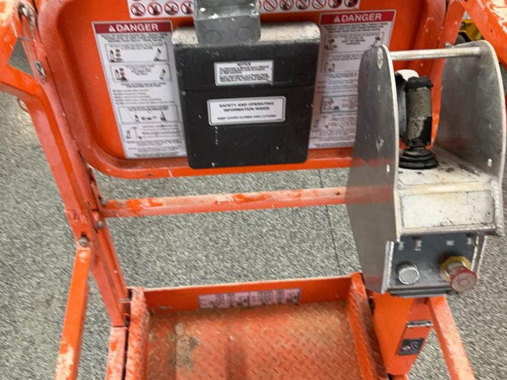 #430-•-2023-snorkel-19'-scissor-lift-image-31