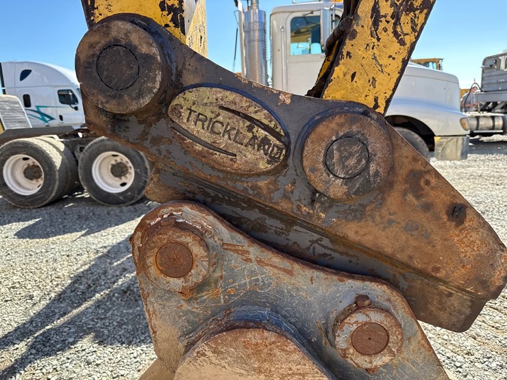 new-holland-eh160-image-13