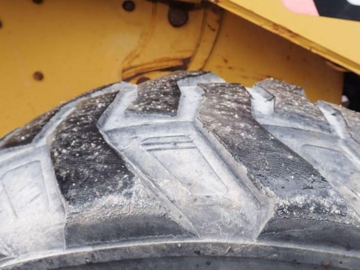 2009-caterpillar-232b-image-55