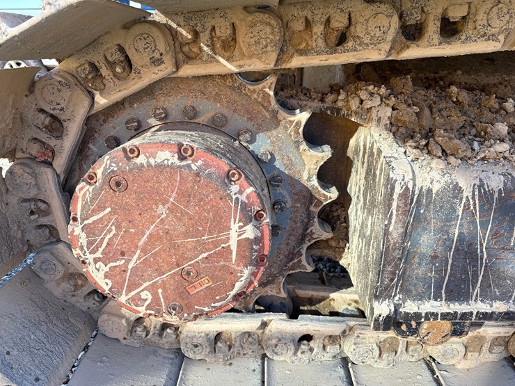 new-holland-eh160-image-62