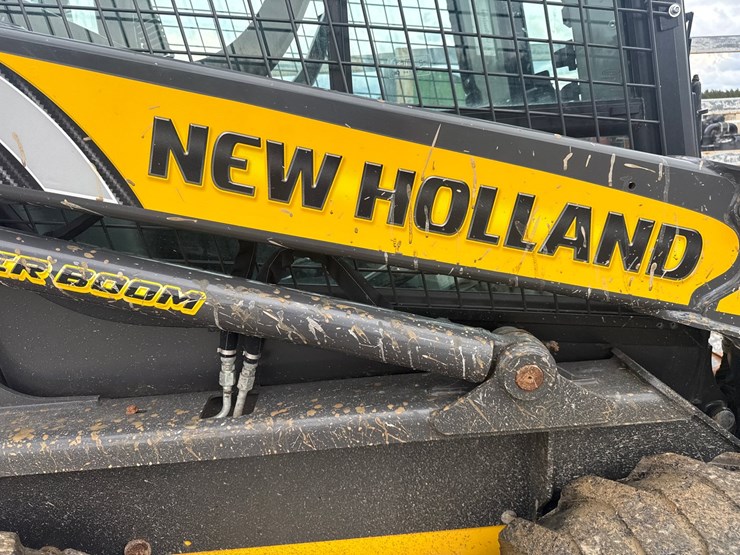 new-holland-l320-image-19