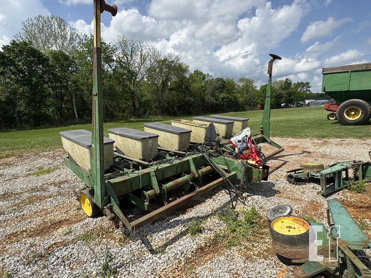 john-deere-7000-image-4