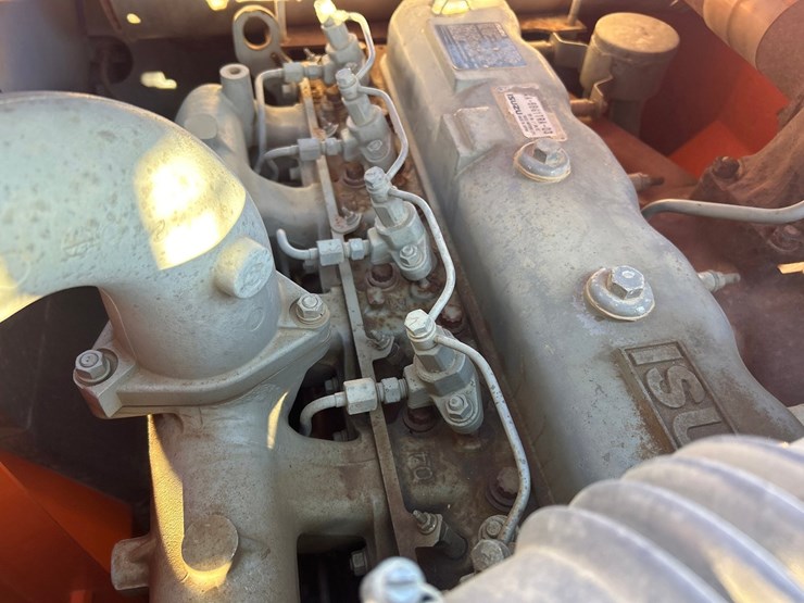 2021-hitachi-zx225-image-43