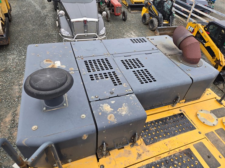 deere-470g-lc-image-49