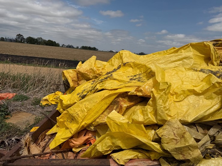 #45264-•-9'-utility-trailer-w/levee-spills-image-17