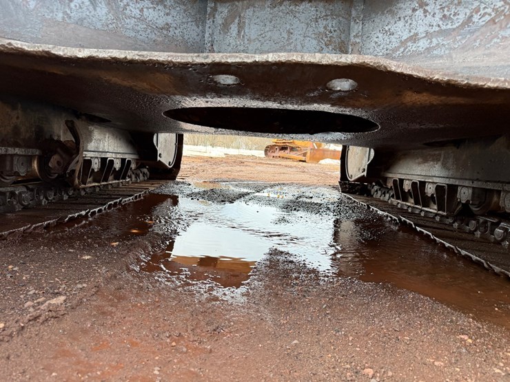 caterpillar-330d-image-111