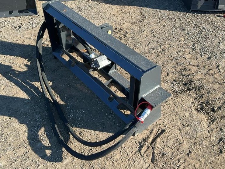 #1369-•-unused-landhonor-skid-steer-3-point-hitch-adapter-image-5