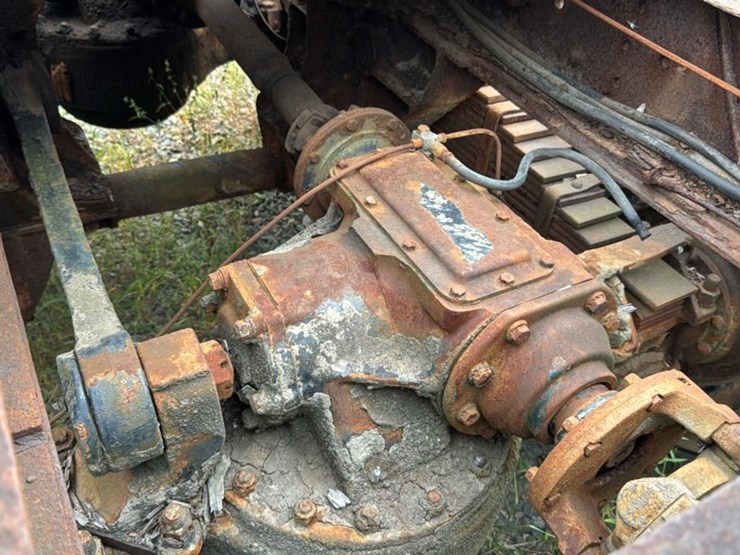 1969-caterpillar-3208-image-11