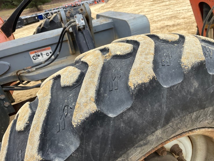 2005-jlg-g9-43a-image-72