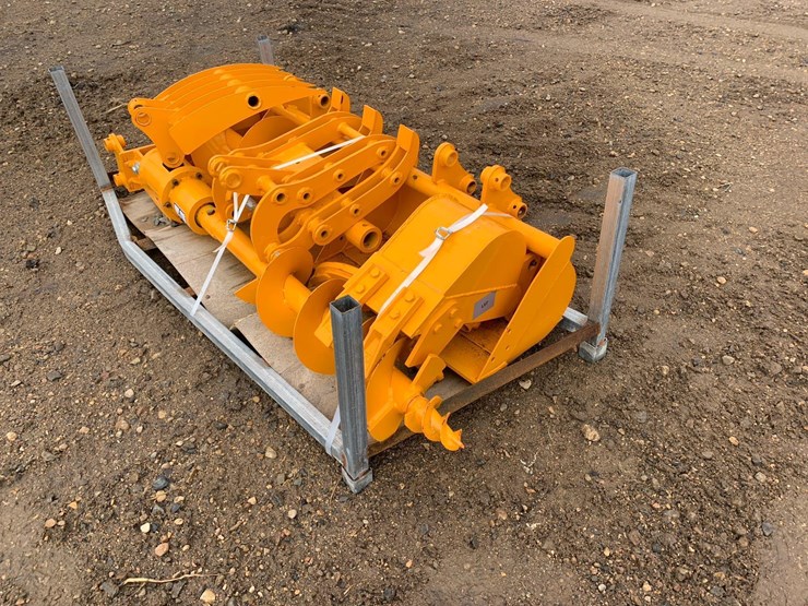 compact-excavator-attachments-image-2