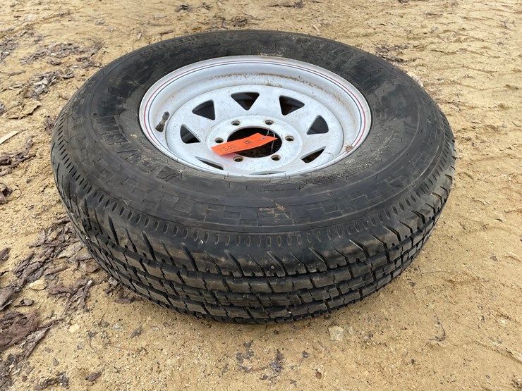 #7545-•-advantage-brand-trailer-tire-on-rim-image-2