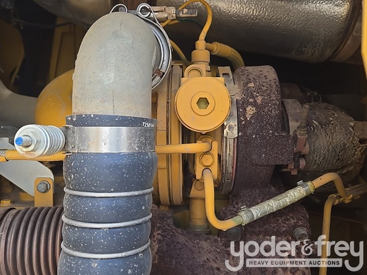 2019-deere-670g-image-62