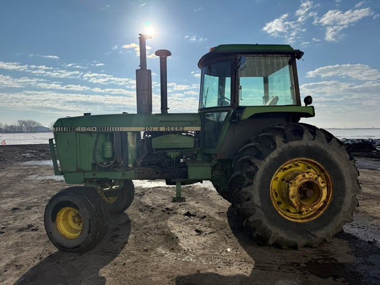 1979-john-deere-4840-image-2