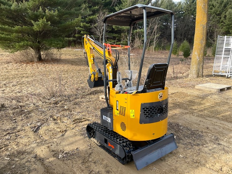 #1040-•-new-ats-rt12r-mini-excavator-image-7