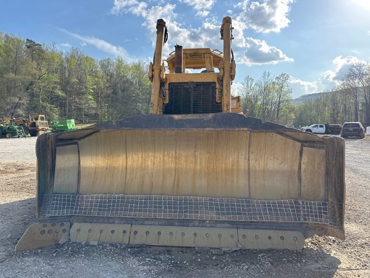 caterpillar-d8n-image-2