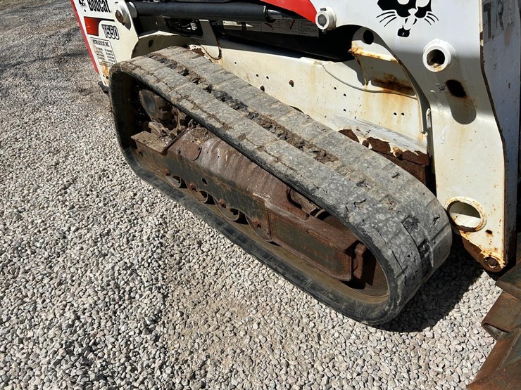 2017-bobcat-t550-image-13